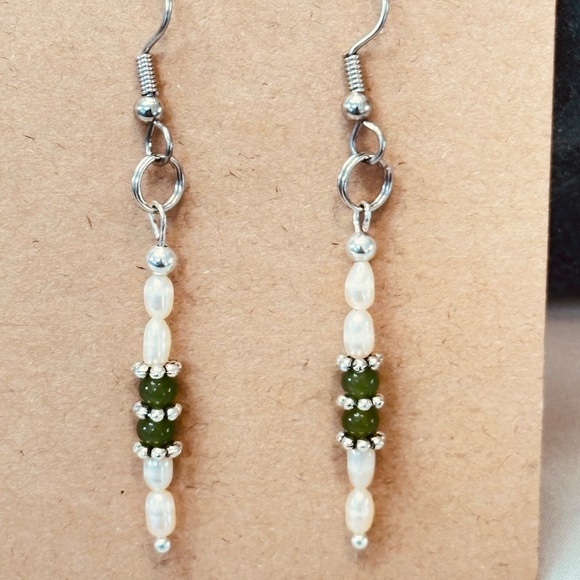 Stainless Steel Dangle Earrings Genuine Freshwater Pearls & Green Jade Hand Made - Picture 3 of 12